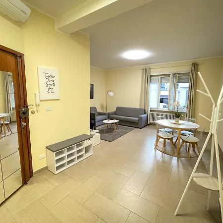 Roccaro Apartment *