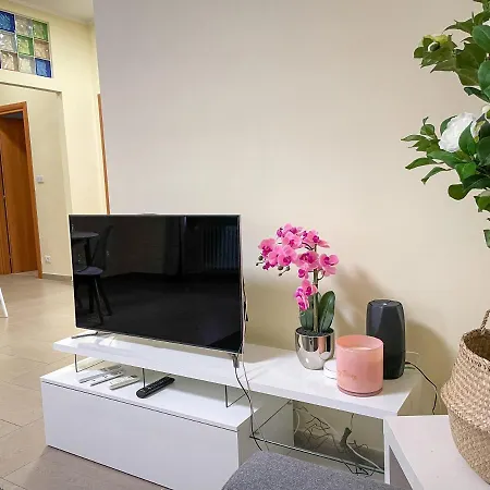 Roccaro Apartment *